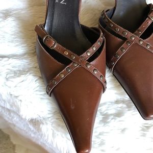 Anne Klein Pointed Shoes